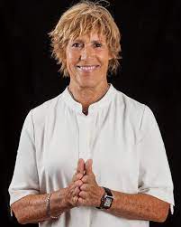 Generation Bold Radio--November 18, 2018, Guest: Diana Nyad, Walking with a Legend